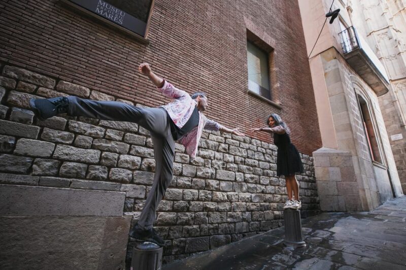 Barcelona: Gothic Quarter Private Photoshoot Experience - Exploring the Gothic Quarter with Your Private Photographer