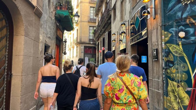 Barcelona Gothic Quarter: Roman Walls and Hidden Courtyards - Key Points