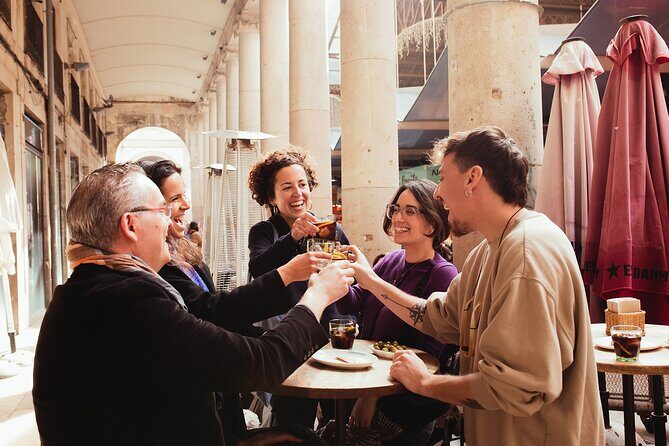 Barcelona : Gothic, Tapas, Churros & Vermouth - Key Points