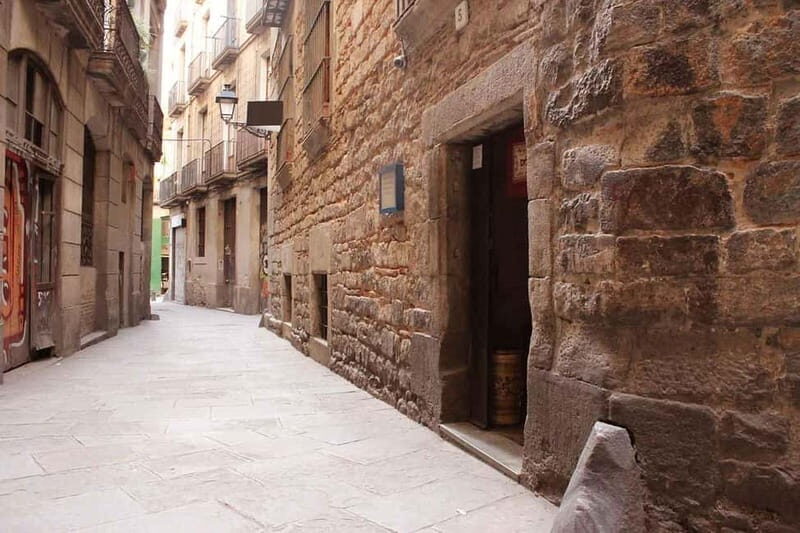 Barcelona Greater Sinagogue Ticket Entrance - The Realities of the Tour: Pros and Cons