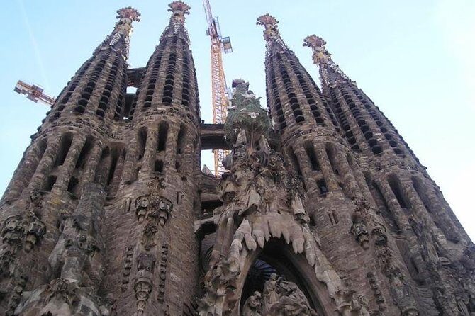 Barcelona Half-day Tour With Local Driver-guide - The Sum Up