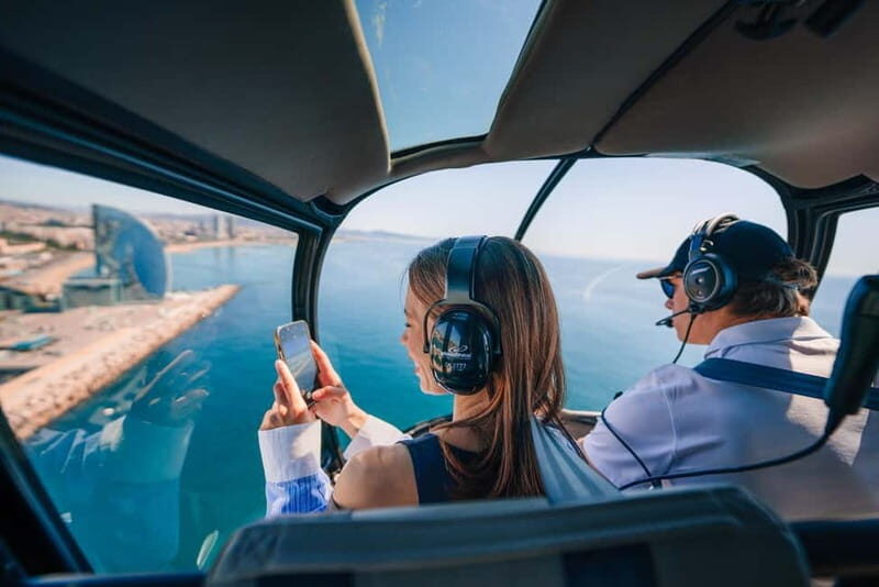 Barcelona: Helicopter, Boat Ride, and Old Town Walking Tour - Key Points
