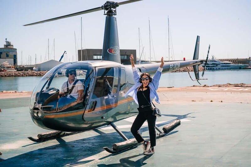 Barcelona: Helicopter, Boat Ride, and Old Town Walking Tour - A Closer Look at the Barcelona Experience