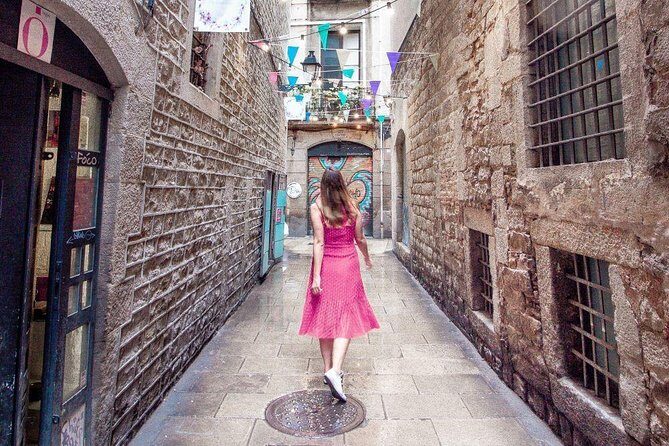 Barcelona Hidden Treasuers : Barrio Gotico City Tour in German - Who Will Love This Tour?