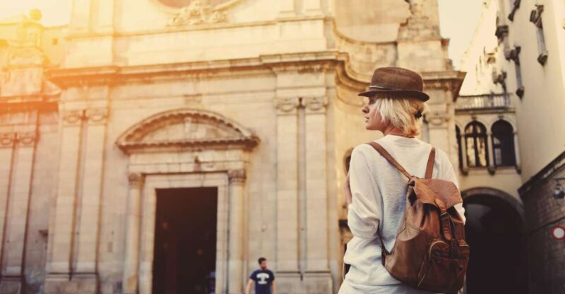 Barcelona: Highlights & Gems Private Tour with Tapa & Drink - Who Should Consider This Tour?