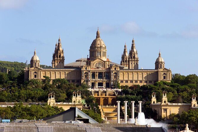 Barcelona Highlights Guided Tour with Monjuic Cable Car - Explore Barcelona’s Best in a Half-Day Tour