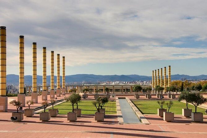 Barcelona Highlights Tour and Montserrat Monastery with Hotel Pick-up - FAQ