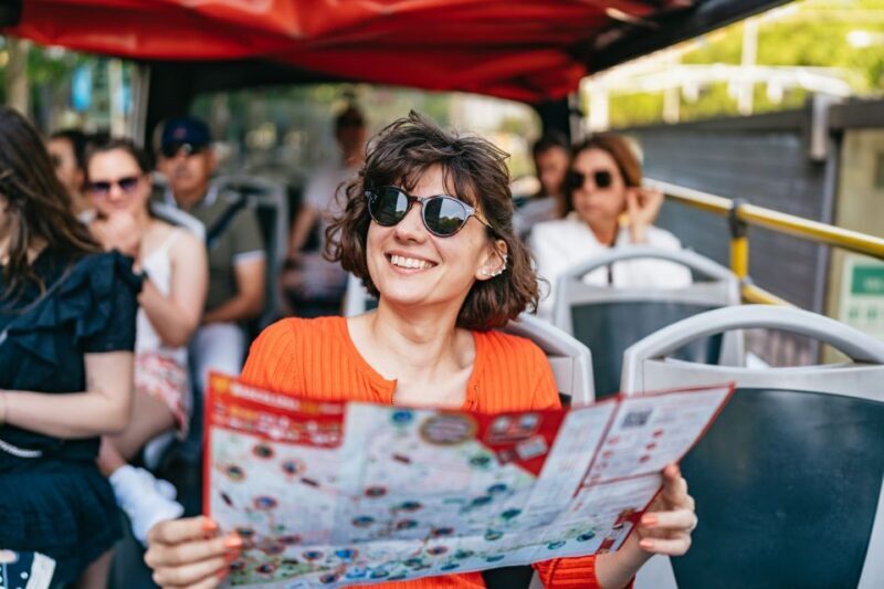 Barcelona: Hop-On Hop-Off Bus & Aquarium Tour - The Aquarium: A Highlight for All Ages
