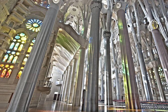 Barcelona in 1 Day: Sagrada Familia, Park Guell,Old Town & Pickup - A Full Breakdown of the Tour Experience