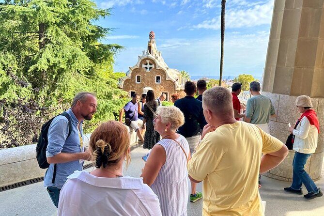 Barcelona in a Day Tour: Sagrada Familia, Park Guell and Old Town - The Experience from the Traveler’s Perspective