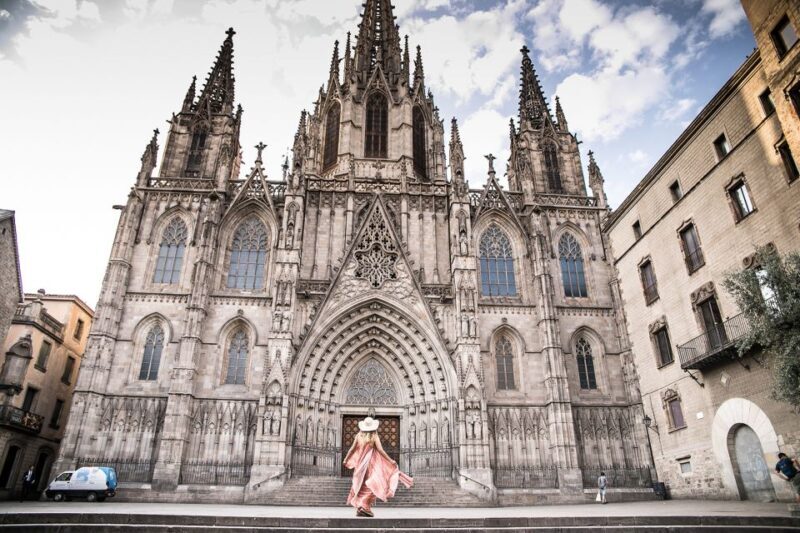 Barcelona: Instagram Tour of the Most Scenic Spots - The Sum Up