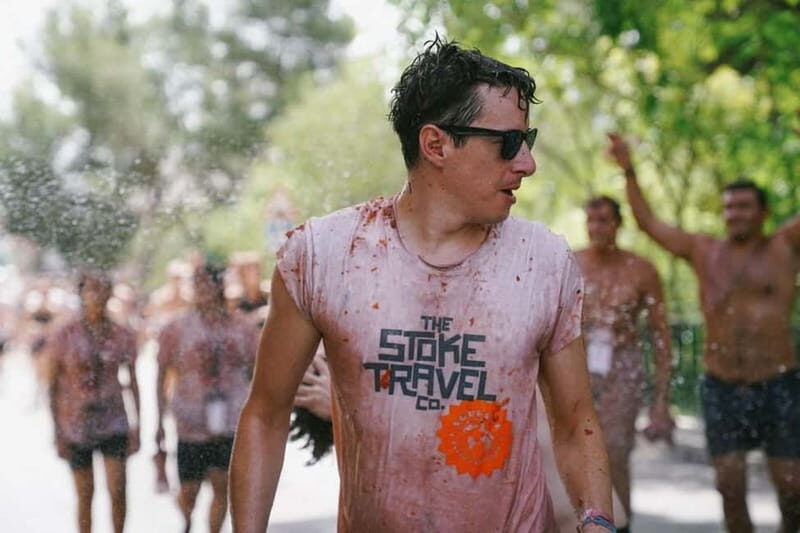 Barcelona: La Tomatina Day Trip to Buñol with Party Access - Key Points