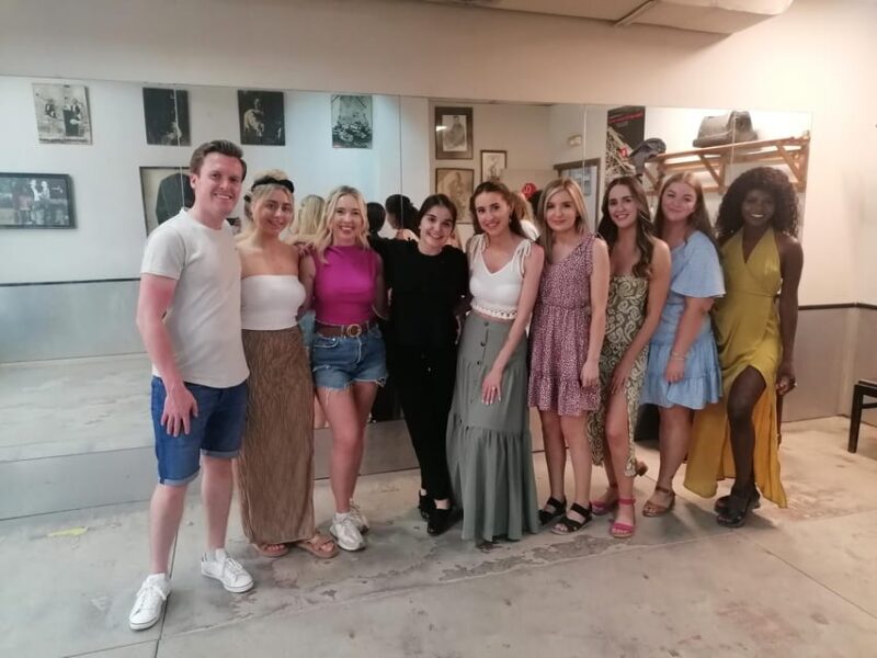 Barcelona: Latin Dance & Salsa Class Experience - Discover the Rhythms of Latin Dance in Barcelona