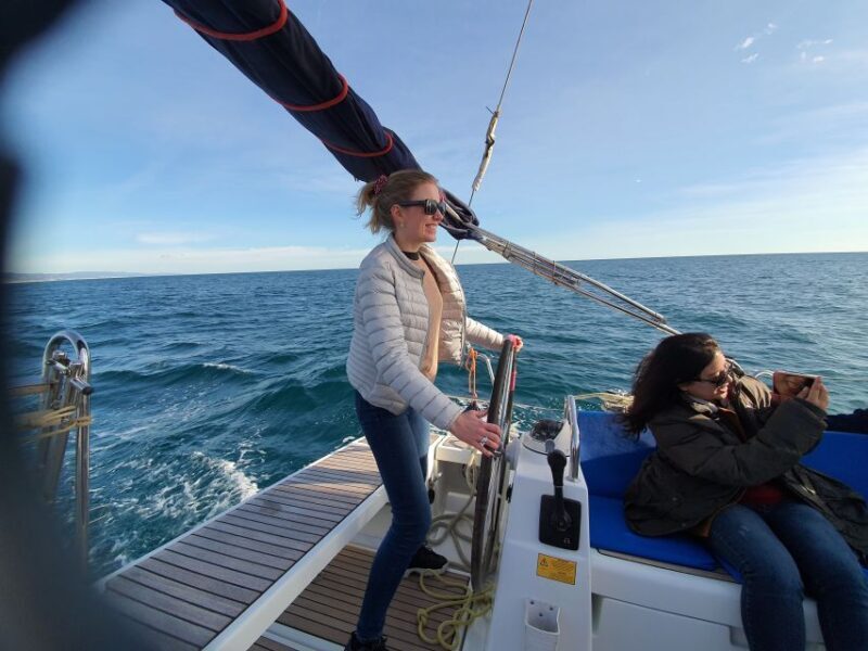 Barcelona: Luxury Private Sunset Yacht Cruise - An In-Depth Look at the Sunset Yacht Cruise Experience