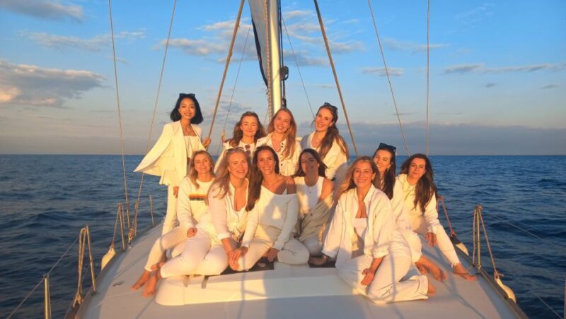 Barcelona: Luxury Private Yacht Daytime Cruise - Practical Details and Tips