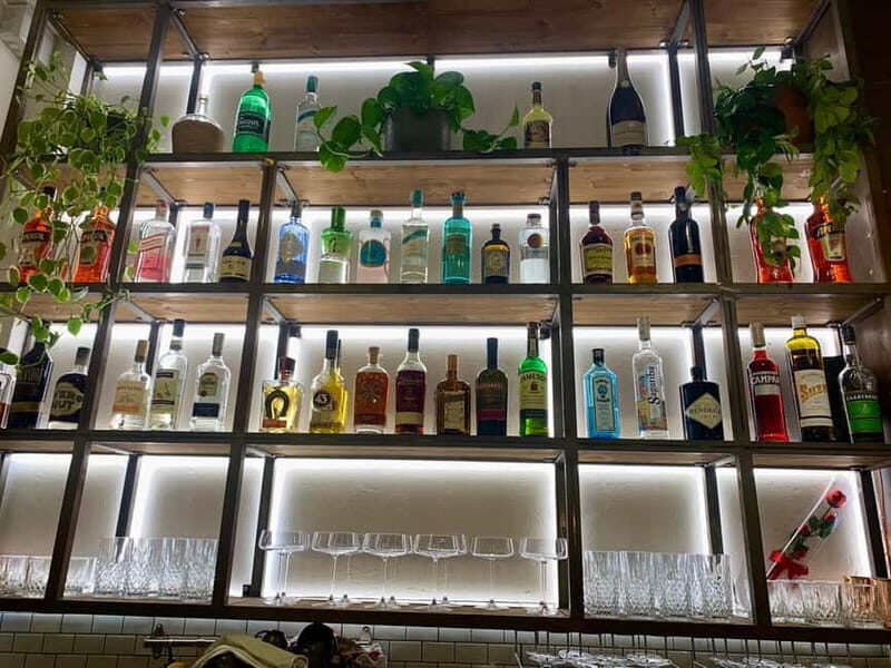 Barcelona: Mixology class: create a cocktail that reflects your personality! - FAQ