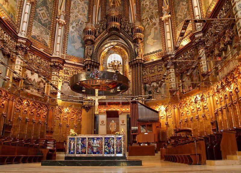 Barcelona: Montserrat Monastery Guided Tour with Transfers - Discovering Montserrat: A Guide to the Guided Tour from Barcelona