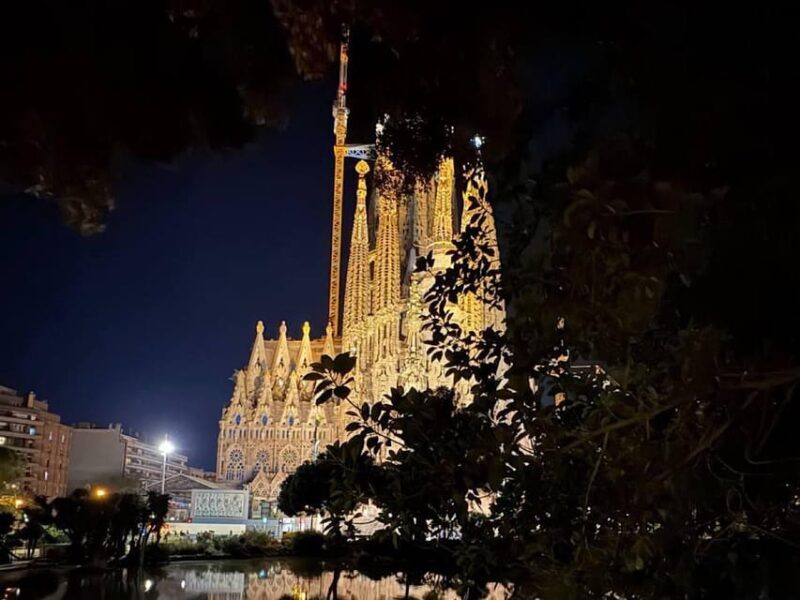 Barcelona: Mysteries and Legends Night Tour - Discover Barcelona’s Mysteries and Legends on a Night Tour
