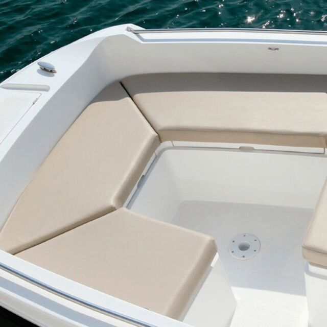 Barcelona: No license needed Boat Rental - An In-Depth Look at the Barcelona No-License Boat Rental Experience