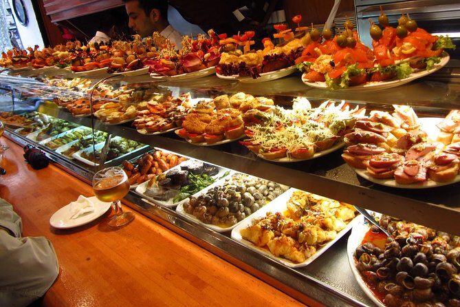 Barcelona Old Town Night Small Group Tour with Tapas & Flamenco - The Value Proposition
