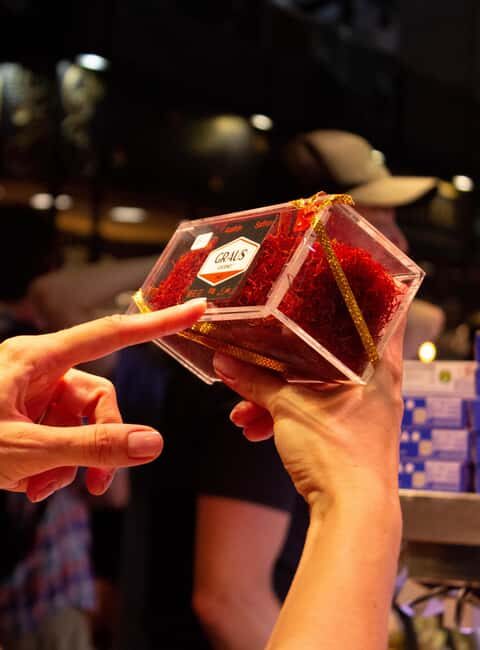 Barcelona Paella Class, Boqueria Tour, Mother-Daughter Chefs - FAQ