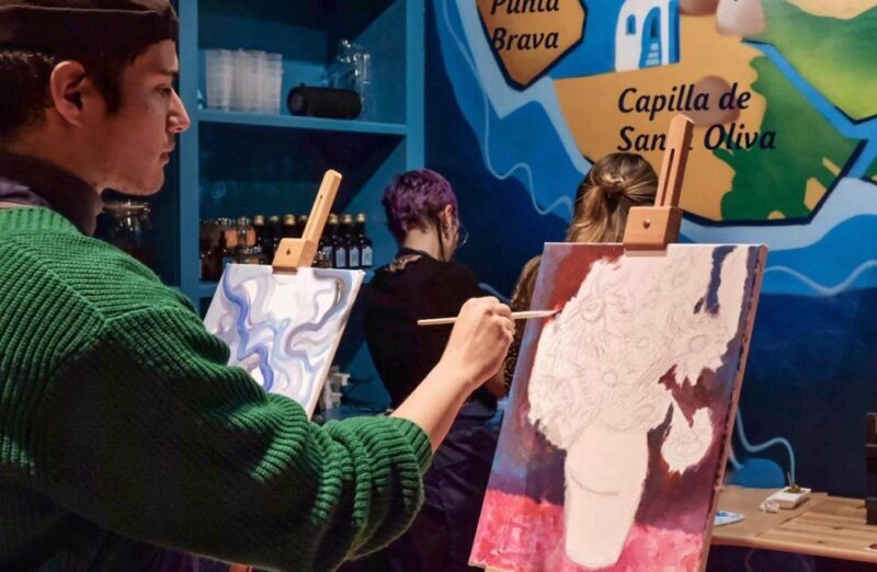 Barcelona: Paint and Sip Experience with Spanish Vermouth - Setting and Location
