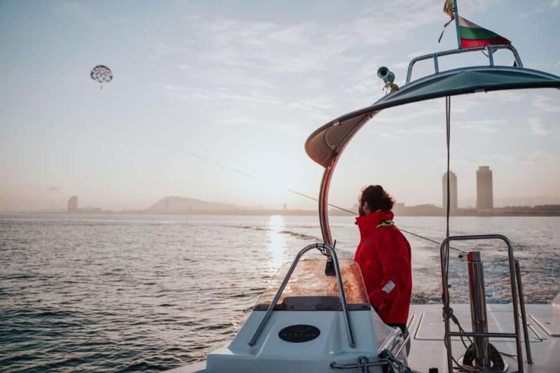 Barcelona: Parasailing Adventure Ride with Scenic Sea Views - Key Points