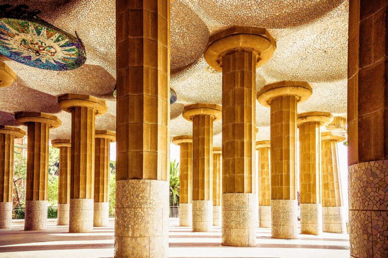 Barcelona: Park Güell Guided Tour with Fast-Track Ticket - Key Points
