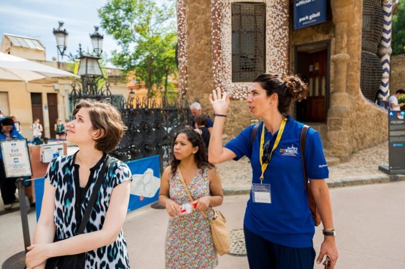 Barcelona: Park Guell Guided Tour with Skip-the-Line Entry - Authentic Insights from Reviews