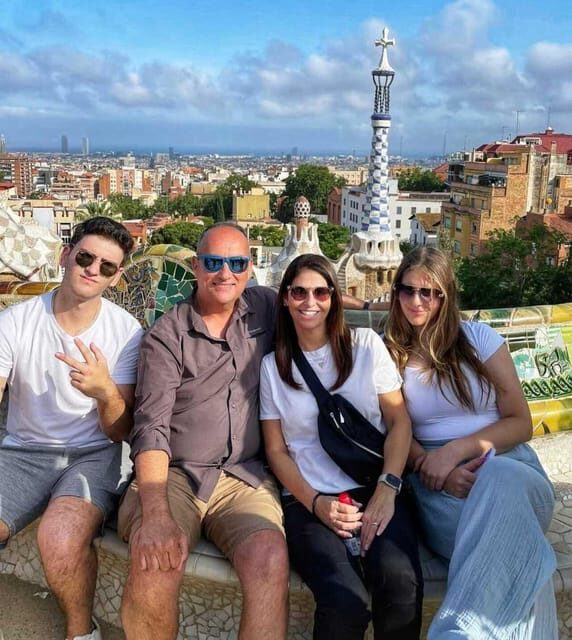 Barcelona & Park Güell: Private Half-Day Tour with Pickup - Key Points