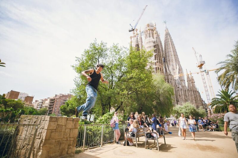 Barcelona: Photographic Madness at the Sagrada Familia - Frequently Asked Questions