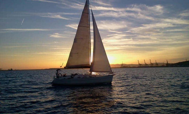 Barcelona: Premium Shared Sunset Cruise (Drinks & Snacks) - Exploring the Barcelona Sunset Cruise: A Detailed Look