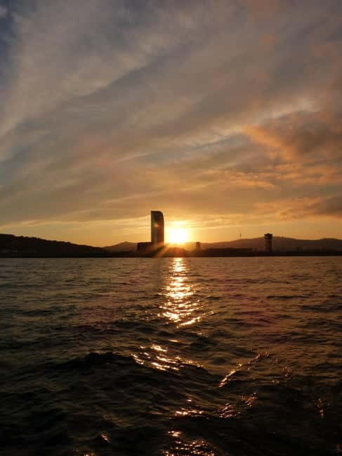 Barcelona: Premium Shared Sunset Cruise (Drinks & Snacks) - FAQ