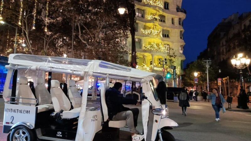 Barcelona: Private Christmas Lights Tour by Eco Tuk Tuk - The Sum Up: Who Will Love This Experience?