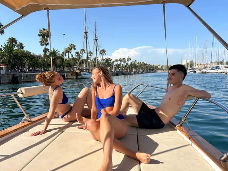 Barcelona: Private Classic Yacht Tour with Drinks - The Included Items & Additional Perks