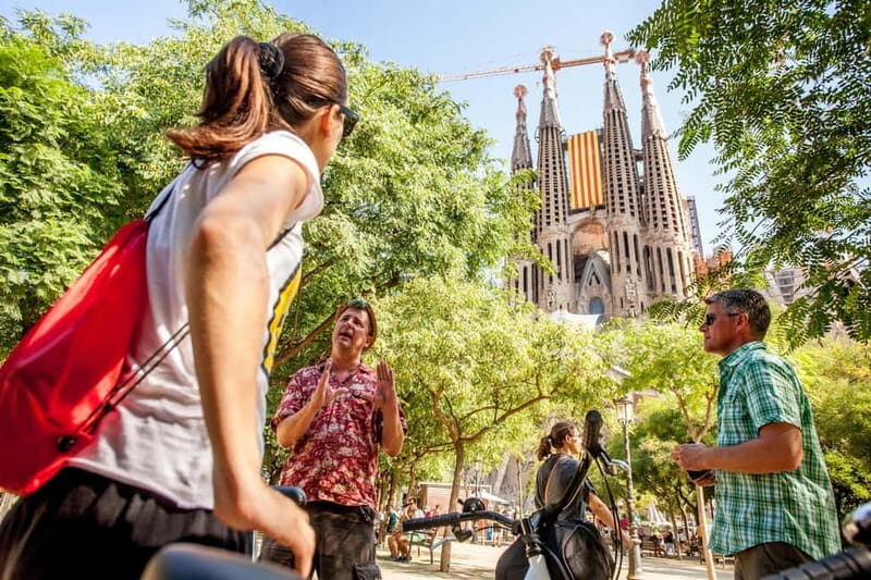 Barcelona: Private Group Bike Tour - Who should consider this bike tour?