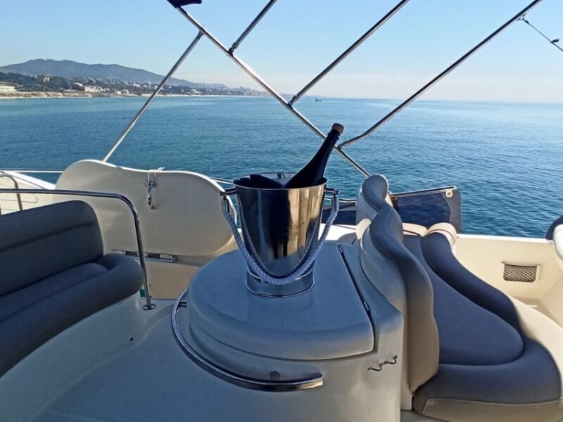 Barcelona: Private Motor Yacht Charter with drinks & food - Who Will Love This Experience?