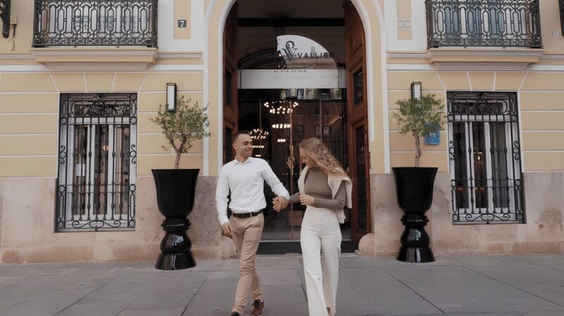 Barcelona: Private photo shooting with pro photographer - FAQ