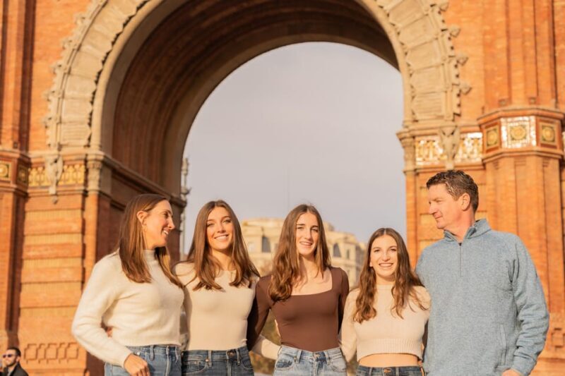 Barcelona: Private Photoshoot at Arc de Triomf - The Practicalities