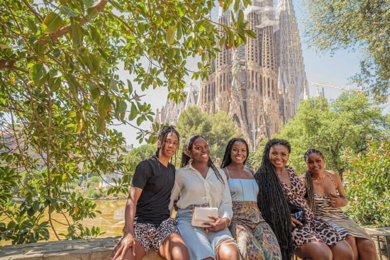 Barcelona: Private Photoshoot at Sagrada Familia - A Closer Look at the Sagrada Familia Photoshoot Experience