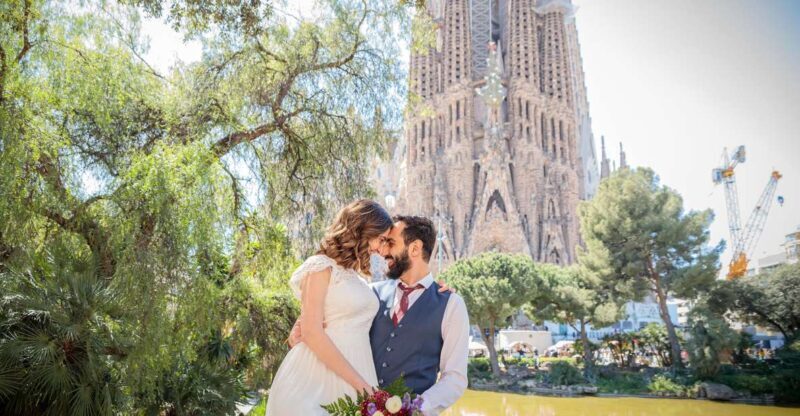 Barcelona: Private Photoshoot at Sagrada Familia - FAQs