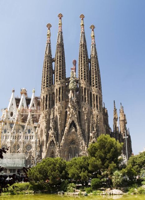 Barcelona: Private Sagrada Familia and Park Guell Tour - A Private Day Exploring Gaudí’s Icons