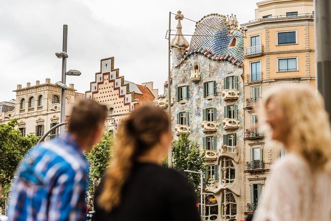 Barcelona Private Tours with Locals: 100% Personalized, See the City Unscripted - Key Points