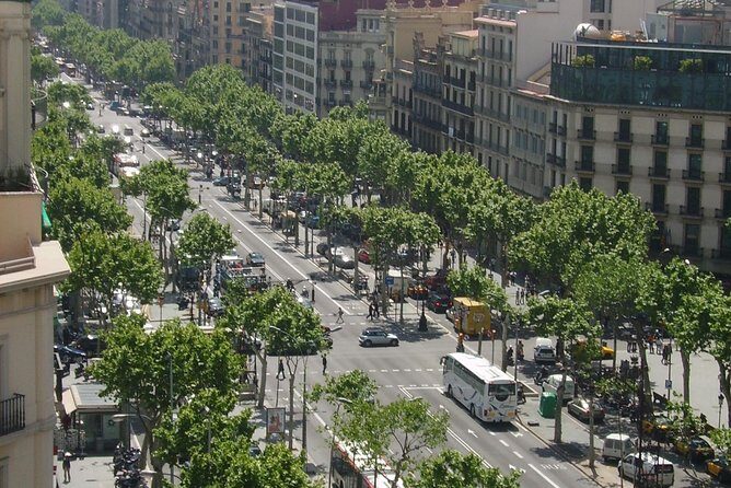 Barcelona Private Walking Tour with Skip the Line La Pedrera and Casa Batllo - Practical Details and Tips