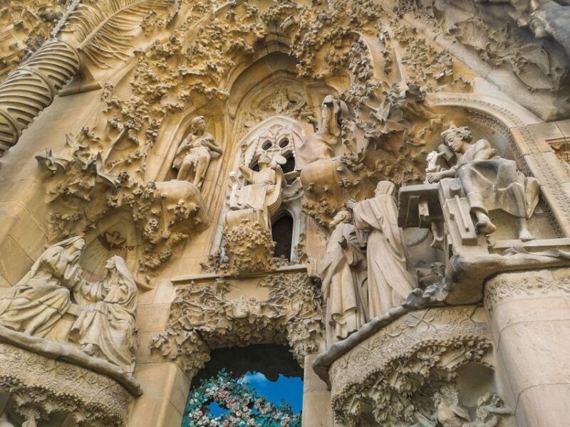 Barcelona: Sagrada Familia and Park Guell Full-Day Tour - Who Would Love This Tour?
