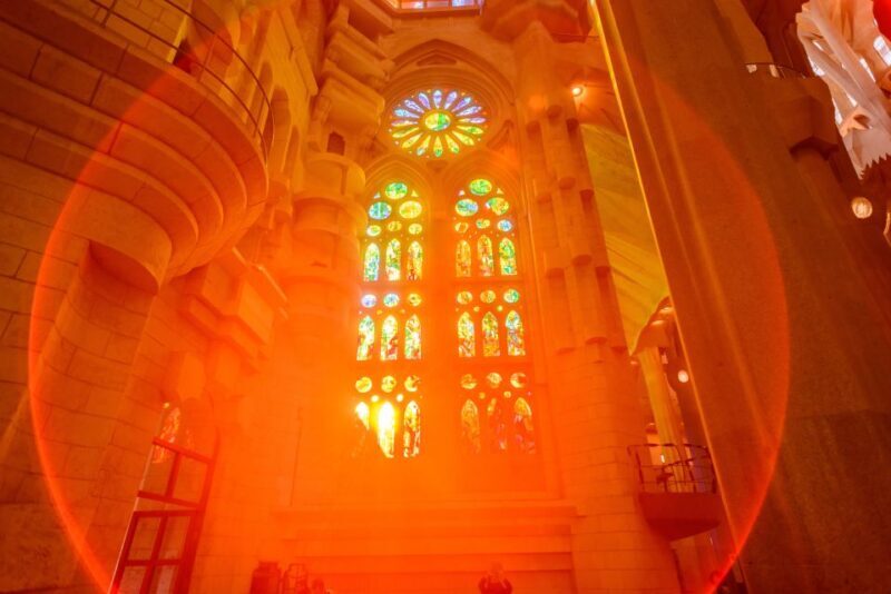 Barcelona: Sagrada Familia Fast-Track Guided Tour - Who Should Take This Tour?
