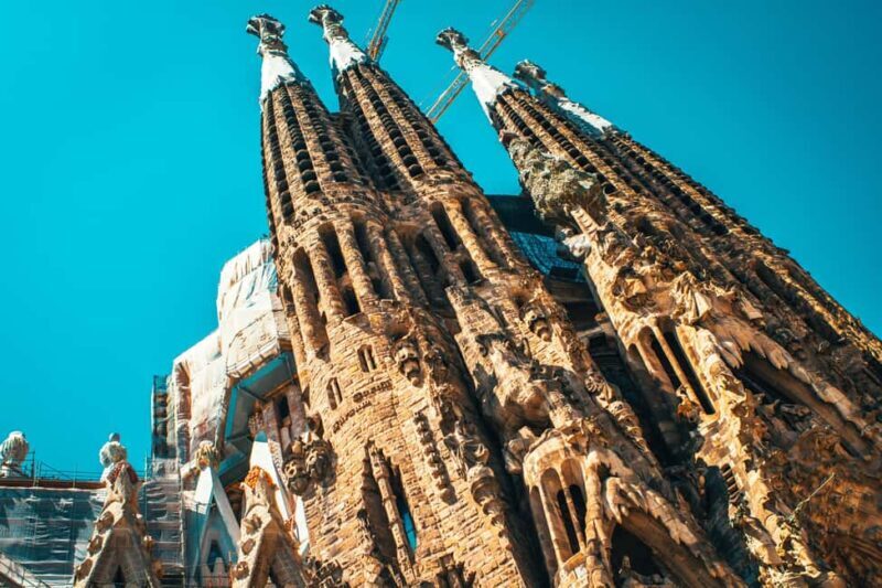 Barcelona: Sagrada Familia Guided Tour with Tickets - FAQ
