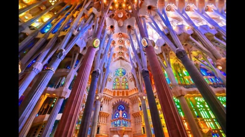Barcelona: Sagrada Familia Guided Tour with Tickets - Key Points