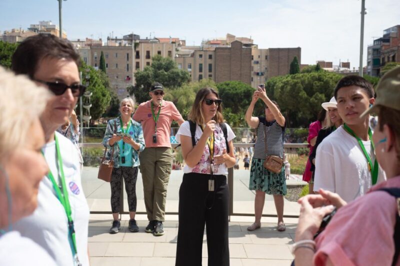 Barcelona: Sagrada Familia Small Group Guided Tour - Key Points