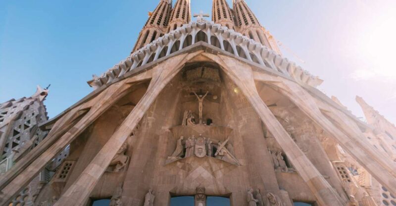 Barcelona: Sagrada Familia Small Group Guided Tour - Why This Tour Offers Great Value